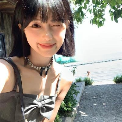 金发奇女